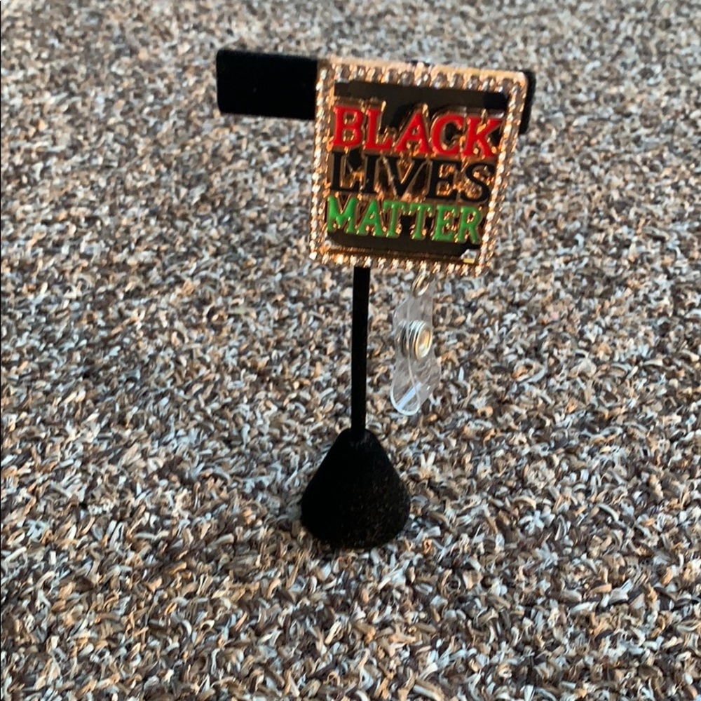Handmade BLM badge pull🖤